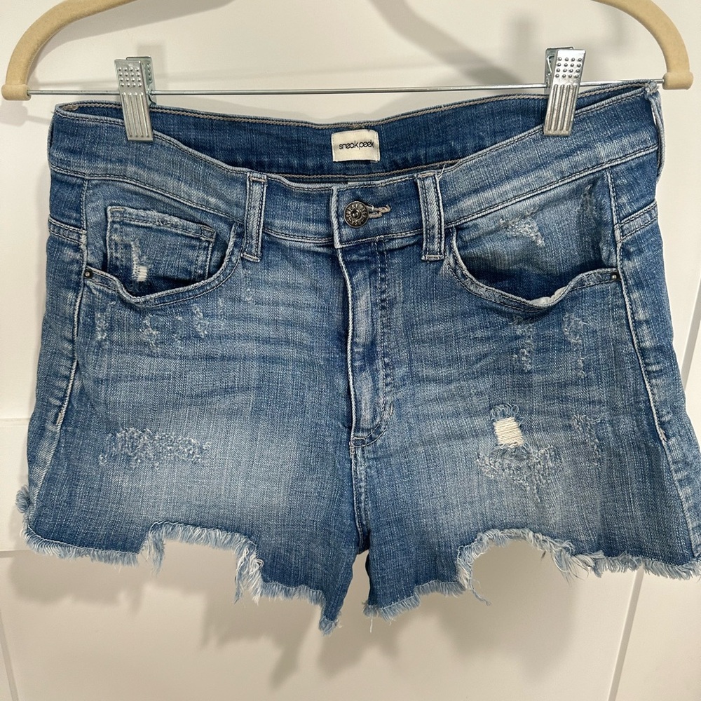 Medium denim shorts
